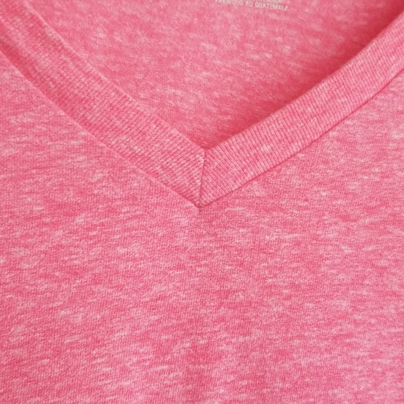 💕👕Small Coral Pink V-Neck Mossimo Shirt - Picture 6 of 6